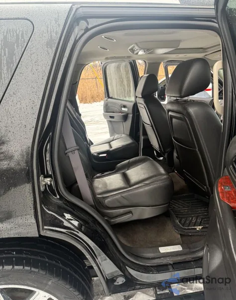 2011 Cadillac Escalade Premium z USA, uszkodzony, nr VIN 1GYS4CEF5BR277862